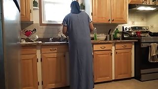 Algerian Woman Are Big Breezies And Always Open Fuckbox For Hubby